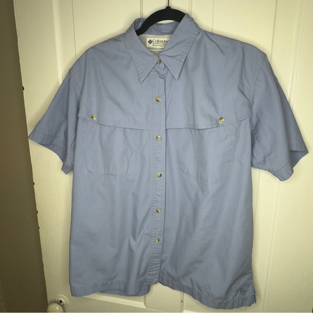 Columbia Women’s Blue Short Sleeve Shirt Size SMALL Periwinkle Blue